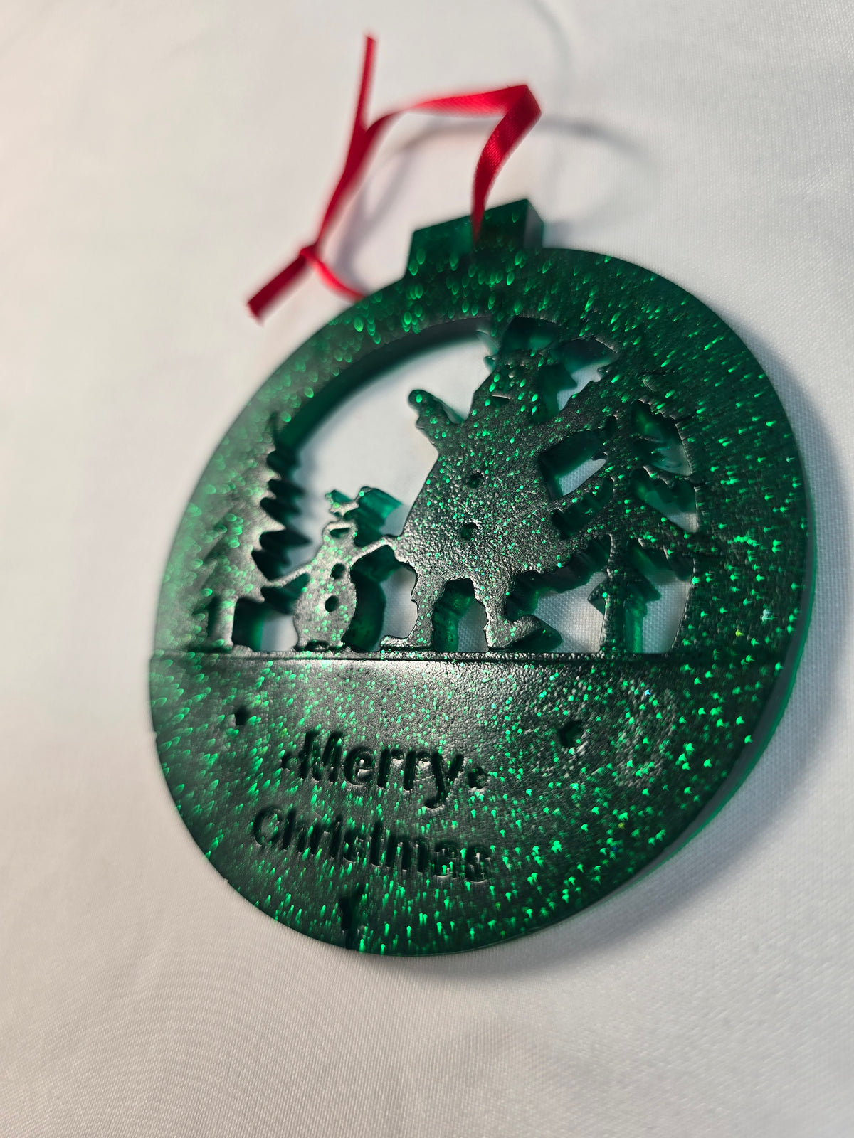 Emerald Glitter Round Ornament