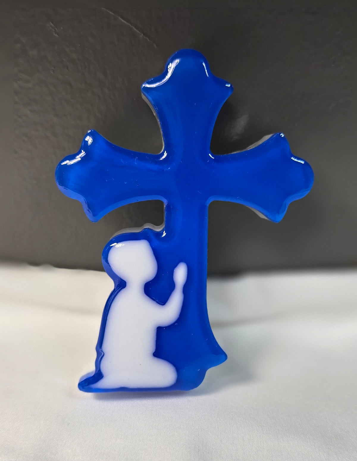 Praying Child Cross Blue (Boy)