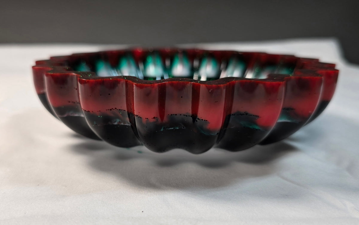 Scalloped Resin Dish
